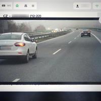 Automobil zachycený v aplikaci na kontrolu dálničních známek
